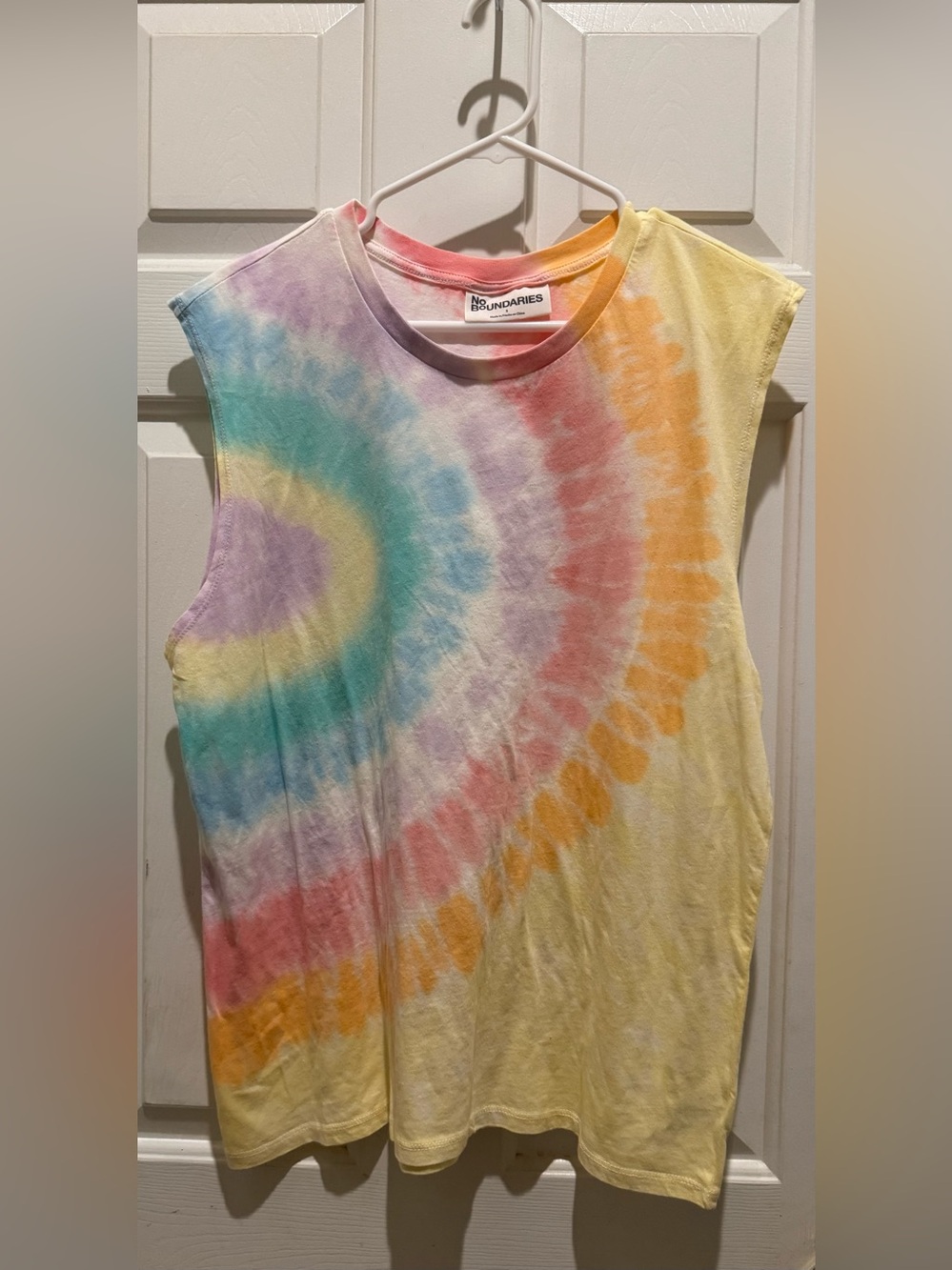 No Boundaries Men’s Sleeveless T-Shirt